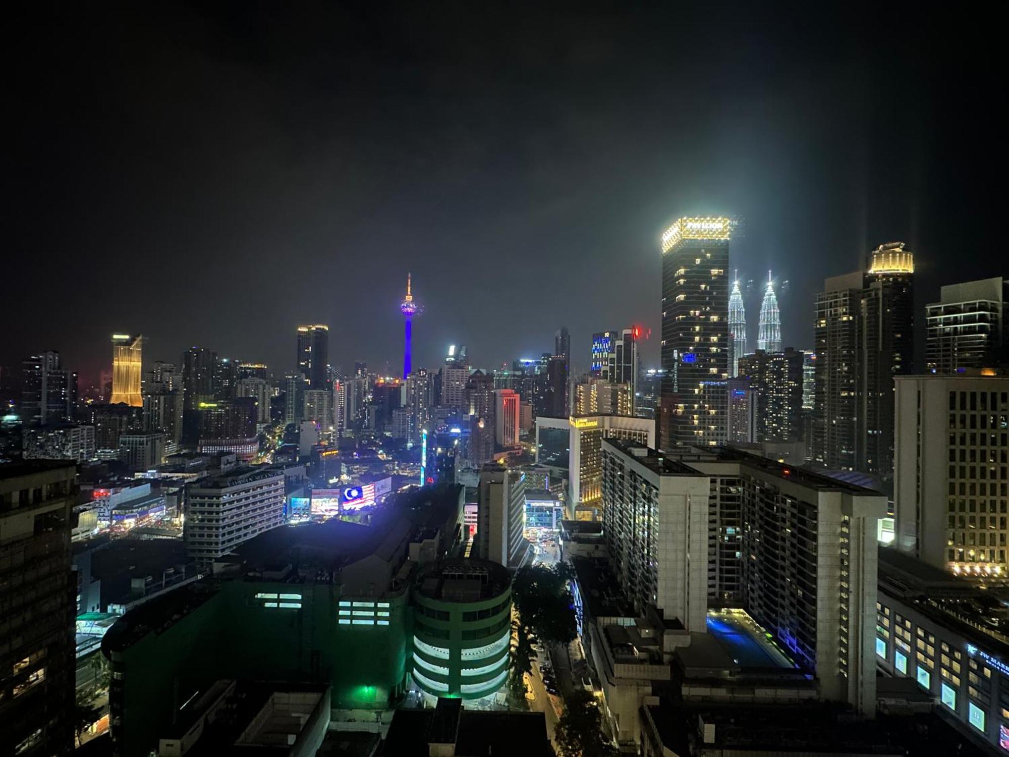קואלה לומפור The Axon Suites Bukit Bintang Klcc By Skyscraper מראה חיצוני תמונה